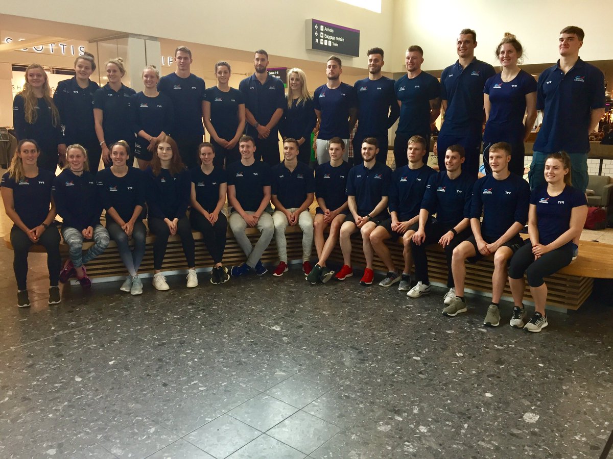 SwanseaAquatics's tweet photo. Can you spot any familiar #SwanseaAquatics faces in the front row? Good luck @daniel_jervis1 & @alys_thomas https://t.co/7coHqH692R