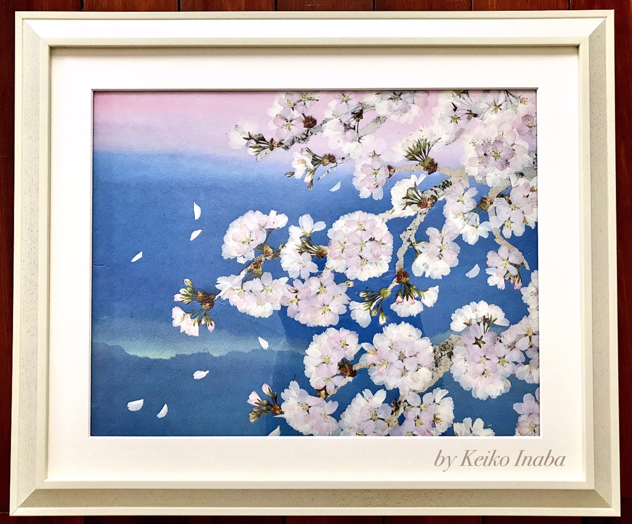 押し花サロン スイートアリッサム 完成 こちらの押し花額は桜をくださった教会に寄贈します あの桜の木は伐採してしまったので なくなってしまいましたが 作品の中で桜はいつまでも咲いてますね 押し花 花のある暮らし