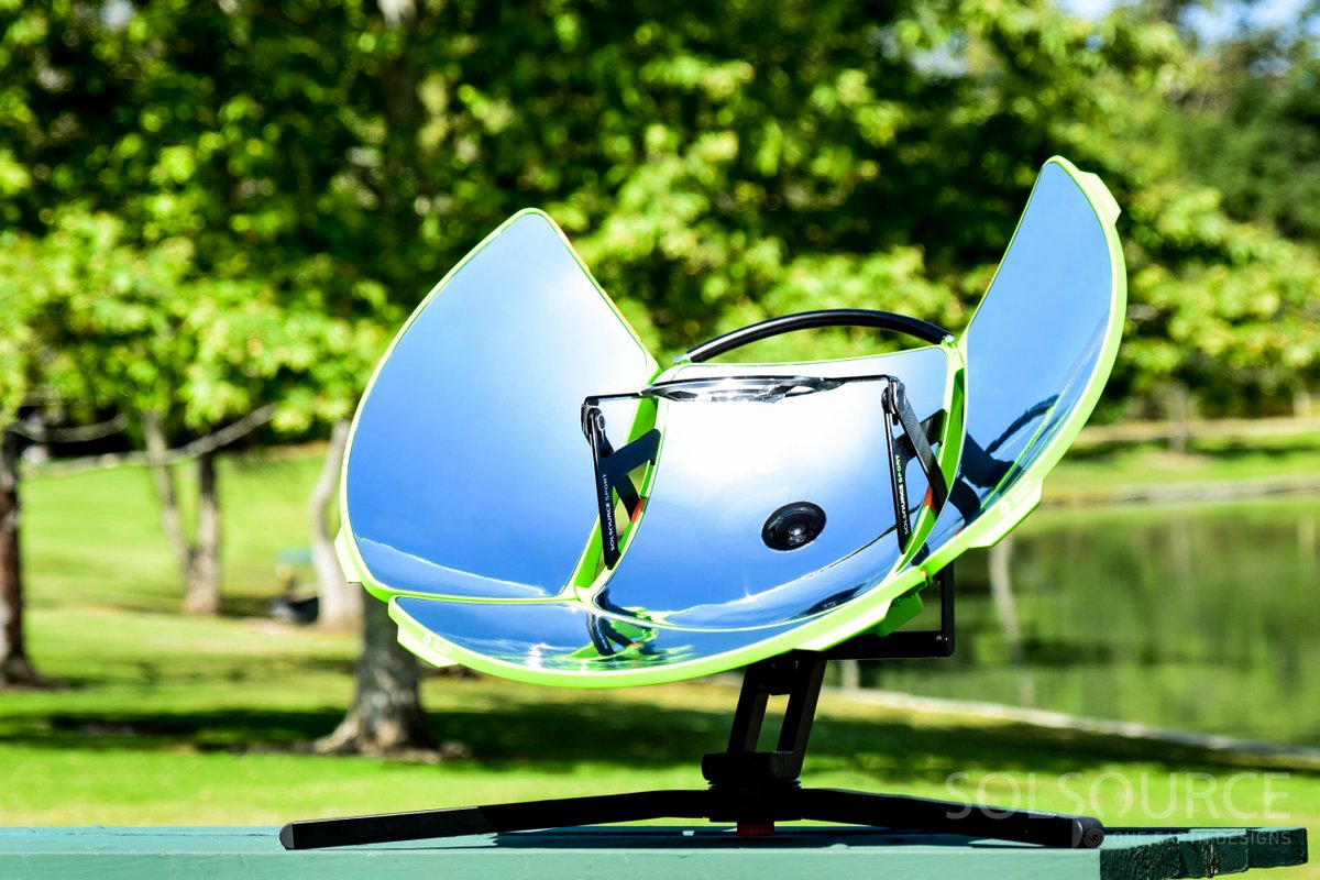 bizzenergy's tweet photo. Grillen ohne Kohle: Der #Solargrill von @OneEarthDesigns wurde für Nomaden entwickelt, tut's aber auch im Garten https://t.co/zzwnBckx1J https://t.co/nGtD6LOaJn