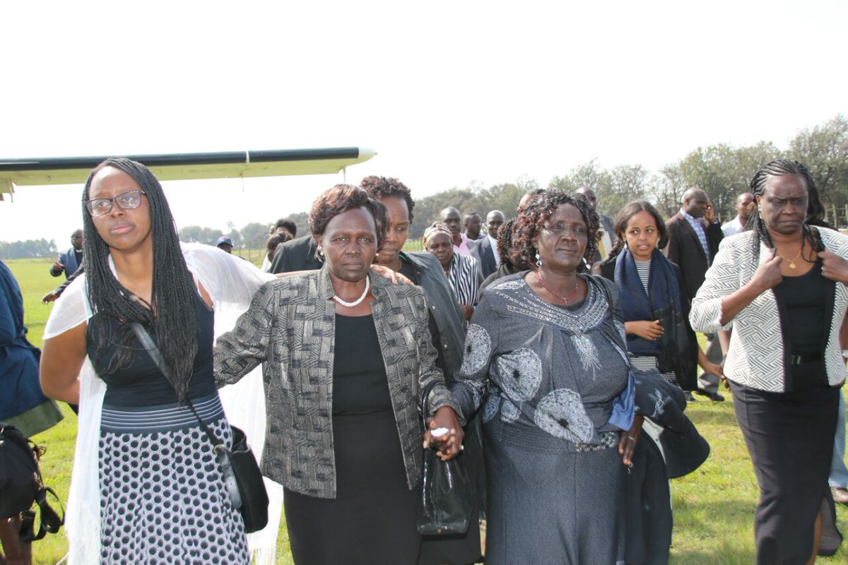 MacOtani's tweet photo. #RIPBiwott #RIPTotalMan https://t.co/wkqmXSFhYN