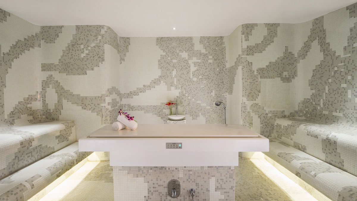 LMMahabaleshwar's tweet photo. #ExploreSpa has been declared the #BestResortSpa. Choose from our wide range of #therapies to enliven your body. #LMMahabaleshwar #OnlyatLMM https://t.co/k6STejBsXN