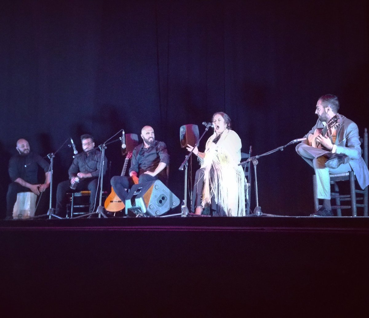 FlamencoSev's tweet photo. Actuación de María Terremoto y su cuadro #flamenco en el Teatro Quintero de #Sevilla. #flamencoensevilla #flamencosevilla #MariaTerremoto https://t.co/5CBy3slRco