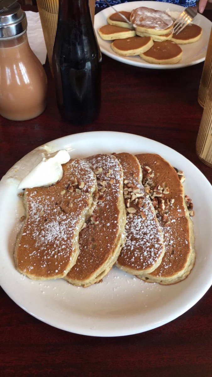 phillipsinterns's tweet photo. Dreaming of Pancake Pantry 😍 #HAPPYHUMPDAY #nashvillefoodisthebest https://t.co/jUNC4VEtYB