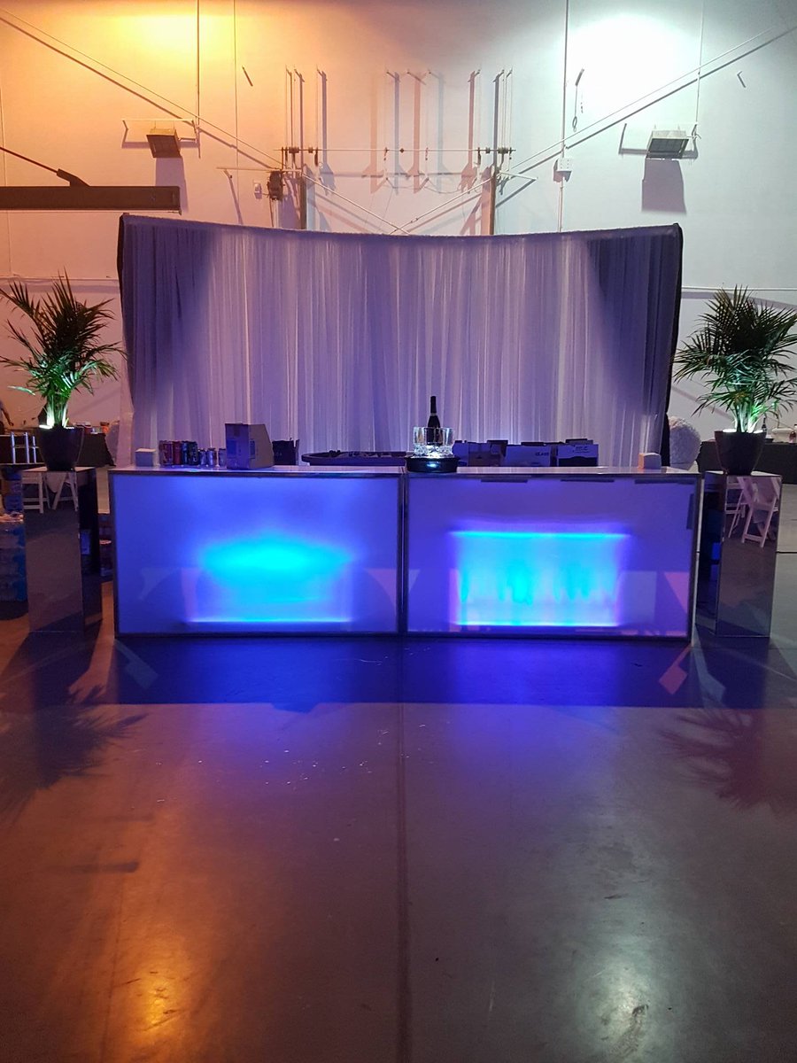 weddingfld's tweet photo. Wonderous Wednesday: Take a look at this one-of-a-kind #warehouse event we did back in June! #FLDevents #kwdecorator #kwbirthdaycelebration https://t.co/ENNpIjwxmv