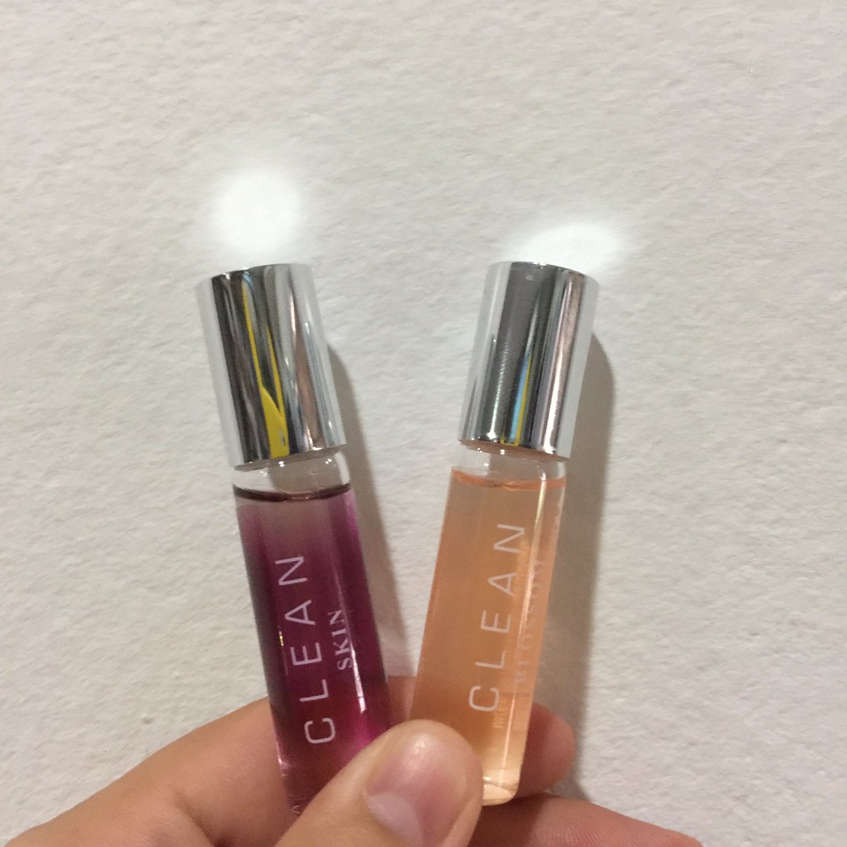 zyinmy's tweet photo. 💥ลด💥
น้ำหอม Clean 
กลิ่นblossom , skin ขวดละ 240฿ 
#ตลาดนัดสวนเเครอท #ripไอดอ #ตลาดนัดEXO #ขายของโว้ยไม่ห้ามรีวิว #howtoperfect https://t.co/HXXqpIKnQM