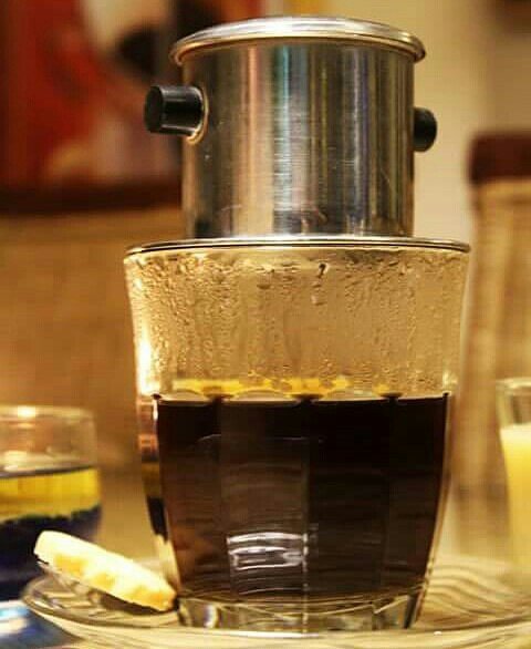 Upaboga's tweet photo. Menikmati malam dengan secangkir kopi di Upaboga Cafe. Disini kamu bisa mencoba berbagai jenis kopi ada yang ada di tanah air https://t.co/pB2gr8Mr1L
