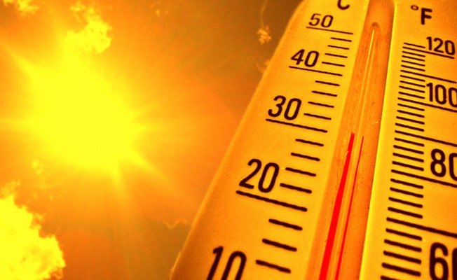 haberpointcom's tweet photo. İstanbul'da Hava Sıcaklığı 30 Dereceyi Aşacak https://t.co/f3znpsvlYj #GÜNDEM https://t.co/kv2awTyJ7E