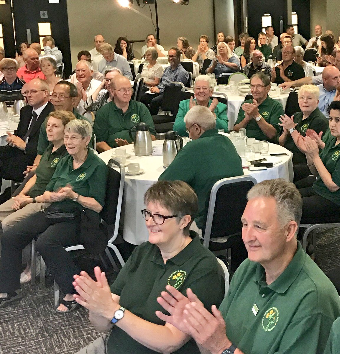 KeepBritainTidy's tweet photo. A big hand for @MyNottingham who get the Heritage Site Accreditation #GreenFlagAward on top of 32 Green Flags! #GoNottingham https://t.co/3f2mDsCBJg
