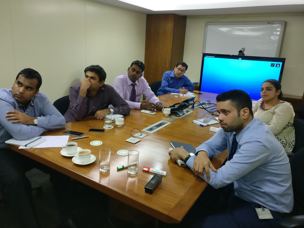 amitgrover2002's tweet photo. #deutsche #privatebanking #macropoly #fixedincome session in #bangalore with @udayabhaskarg9 https://t.co/NymT9jsGPg