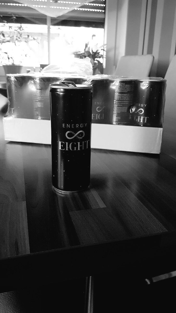 VIGOUR_SPORTS's tweet photo. #EnergyEight #VigourSports #Sponsor #Esport #EinTeamEinZiel 

https://t.co/8tKnjtJDsc https://t.co/eWncJLUsSj