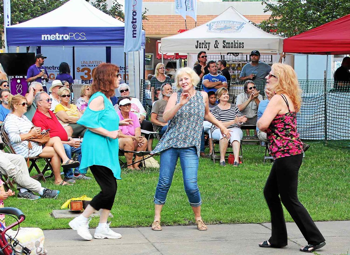 PPITP's tweet photo. Painesville Party in the Park offers three days of music, food, games https://t.co/OC58fSGgCR https://t.co/HNOLpHf5LR