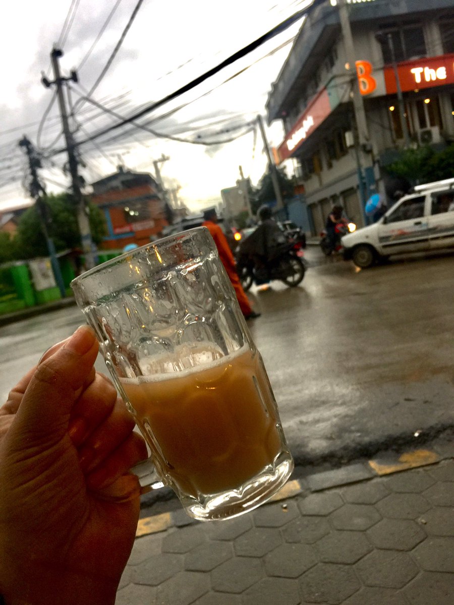 sristee44's tweet photo. Drinking fruit juice from the local vendor- little things I love about this city. :) #PostWorkoutfix https://t.co/1awQcfzAEW