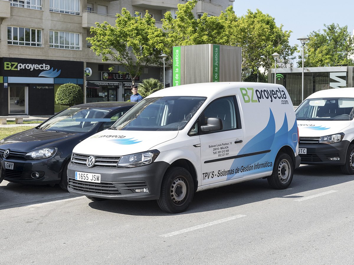Bz_Proyecta's tweet photo. Nos movemos a donde tú estés 👍😀 En #BzProyecta diseñamos un plan individualizado para que tu #negocio crezca y prospere ☎️ 951 212 369 #TPV https://t.co/oVAEQd7LNL