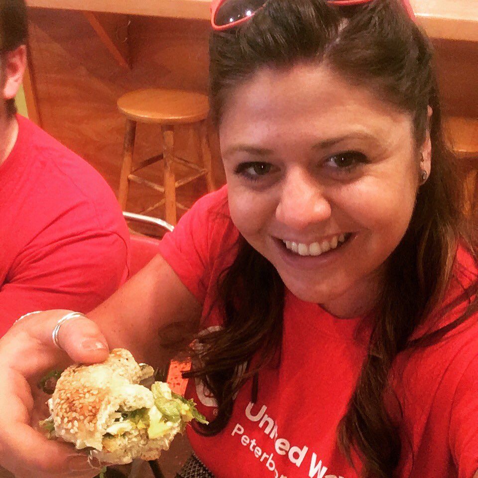 AimeeJ009's tweet photo. Brekie at The Planet Bakery! Sooo good!!! #PaintPtboRed @unitedwayptbo #breakfast #bagel #yummy https://t.co/apFgXBoGlV