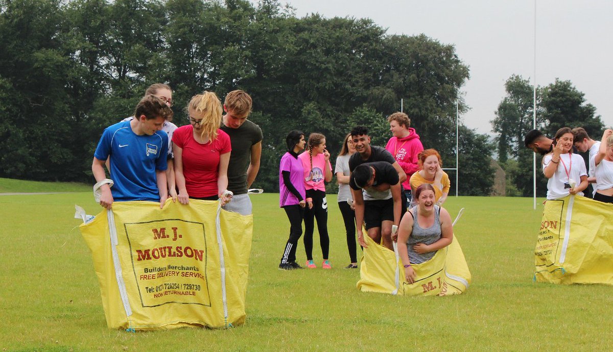 brooksbanksixth's tweet image. Sports Days don't get better than this! #sportsdays #spiritofbbs @BBS6thForm @thebrooksbank #tugofwar #egg&amp;amp;spoon #cycling #obstacle #races