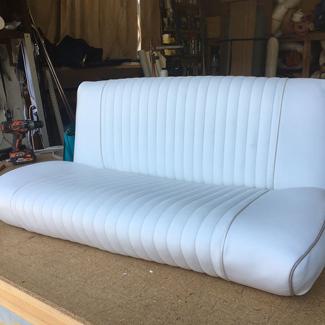 keystonoutdoor's tweet photo. One of our customer's updated his Sea Ray seats! Don't they look so crisp and clean? Wonderful work. #KeystonOutdoor https://t.co/ltFIVNTMrR