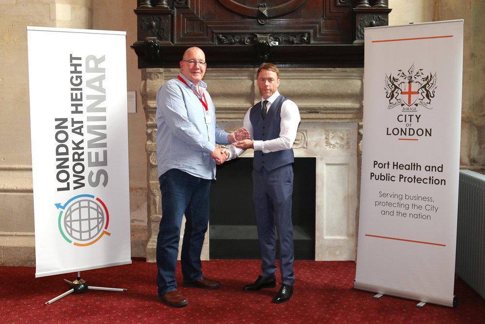 IWAHSeminar's tweet photo. Greg Reid of DROPS, receiving his Memento from Ben Eke, organiser of the LWAHS. #LWAHS #DROPS #CityofLondonCorporation https://t.co/oWJnkJQnzd