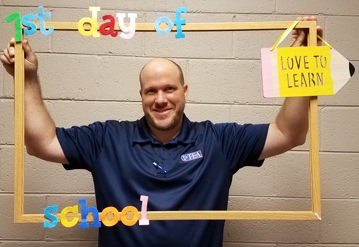 TEAUDKNOX's tweet image. Glad to celebrate new teacher orientation in Blount County TN...  #BCSrocks #firstdaybestday