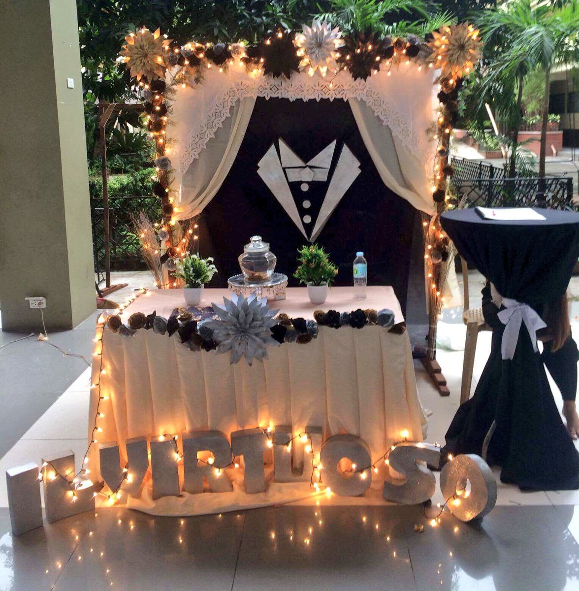 AtupMhei's tweet photo. Event Launching β¨β¨β¨ #iLVirtuosoCebu #2ndBestBooth #MostDisciplined #MostVisited #GoldSilverBlackWhite https://t.co/d2TQKDyFyg