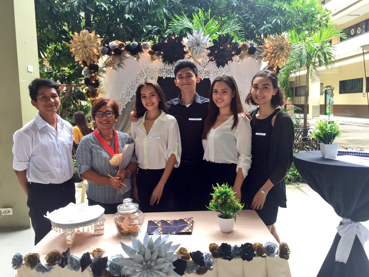 AtupMhei's tweet photo. Event Launching β¨β¨β¨ #iLVirtuosoCebu #2ndBestBooth #MostDisciplined #MostVisited #GoldSilverBlackWhite https://t.co/d2TQKDyFyg