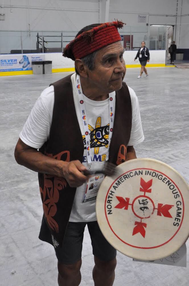 Devin_Heroux's tweet photo. Residential school survivor Alex Nelson, 70, coaching at Indigenous Games. Team changes names to 94 Calls. My story: https://t.co/E7NL6Wjrke https://t.co/lY09niQxqg