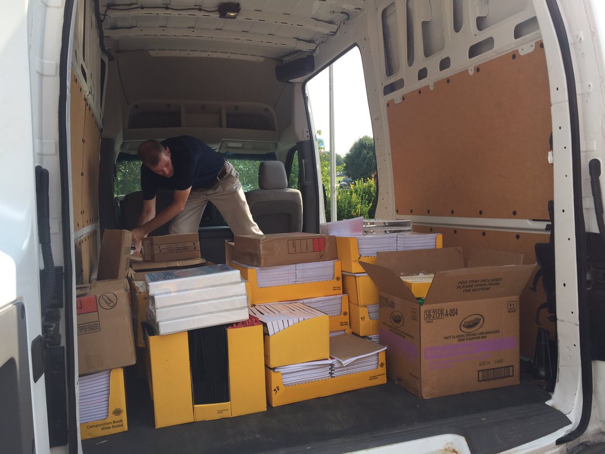 ManchesterTimes's tweet photo. Kasai had a van and pallet full of supplies for Coffee County Schools on the Stuff the Bus Tour. Next stop: Unity Medical Center. https://t.co/jATf6iMGN7