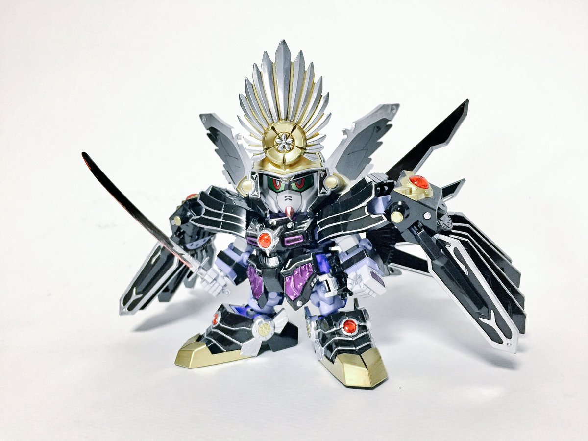 ネコキック בטוויטר 織田信長頑駄無 完成 鎧のグロスの黒が美しかったので それを活かして金と銀を配色しました 完全にラスボスですこれｗ