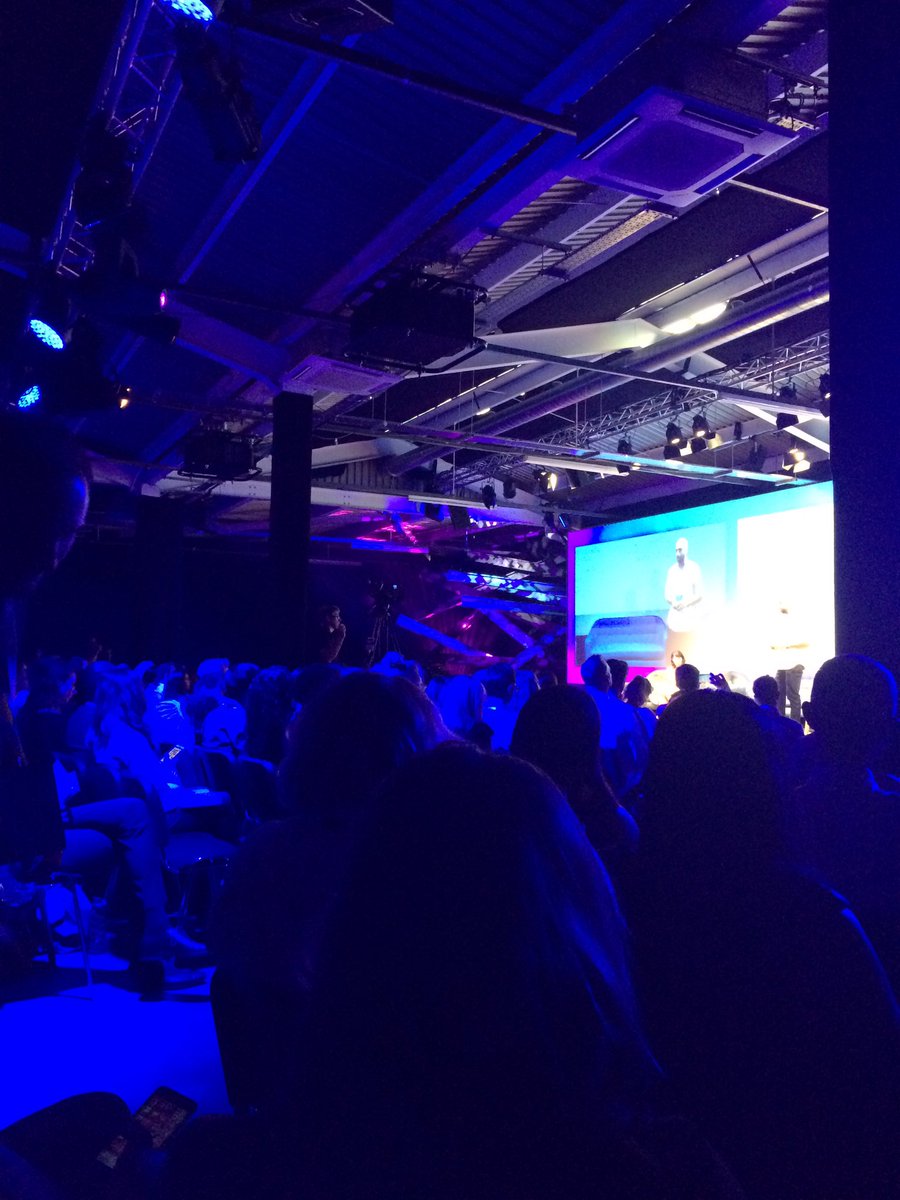 JamesSlingerTV's tweet photo. #unboundLDN fantastic ideas for now and the future! Sat in a packed Spotlight on Retail session @marksandspencer @visioncritical @wirewax https://t.co/dhsKvzyaVK