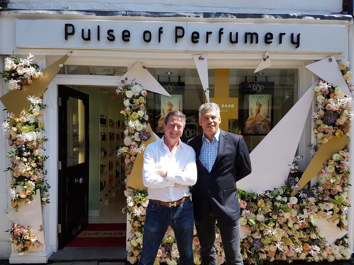 zanosltd's tweet image. The home of our headquarters, Knutsford, is currently gripped with @the_RHS fever buff.ly/2tpIHAd #RHS2017