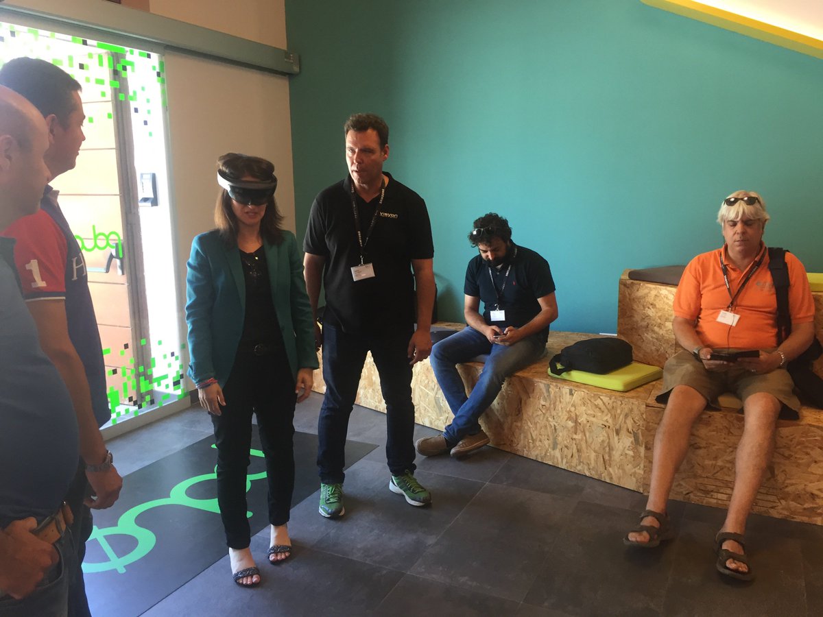 NewTechObs's tweet photo. El #OVR17 te trae a #Málaga el evento más importante del sur de Europa relacionado con el #VR #AR https://t.co/JZWM8GfWrU