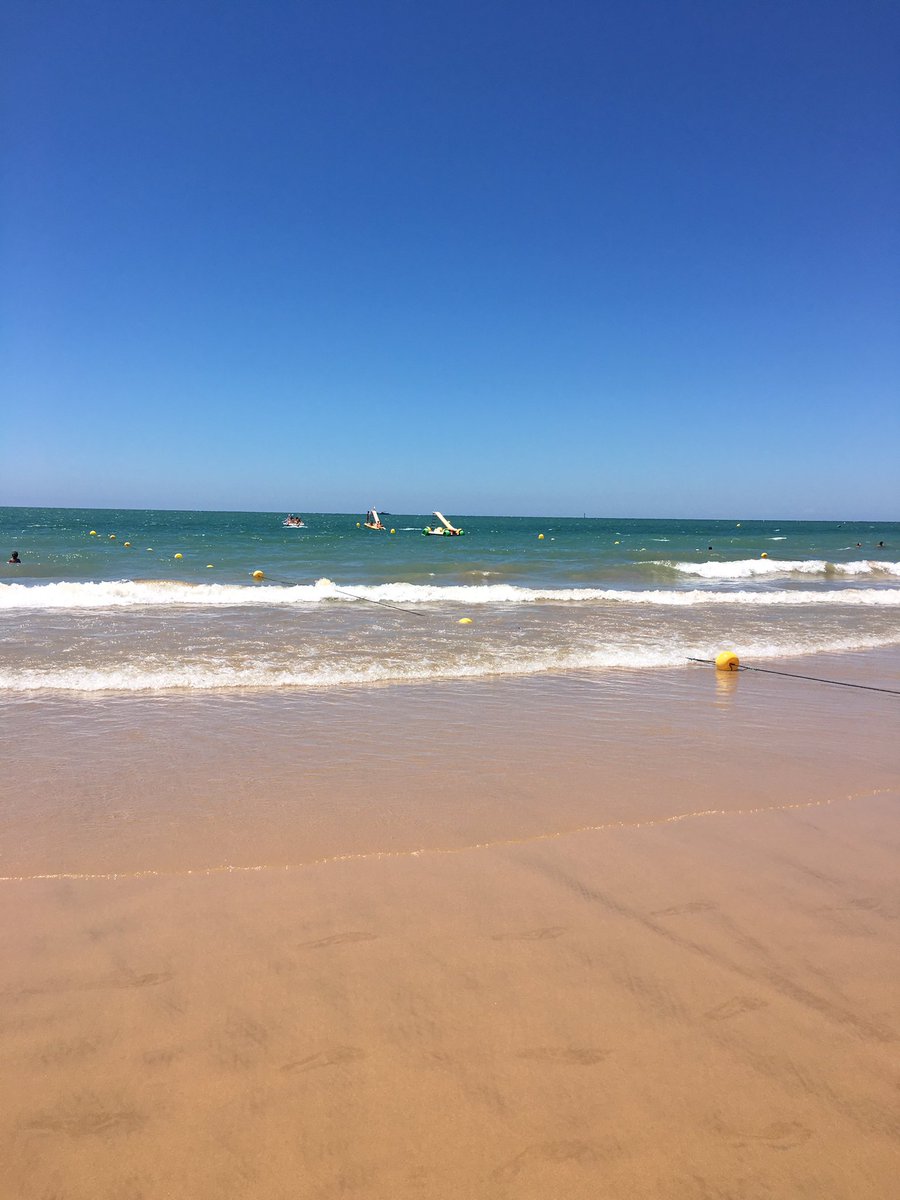 blancamolin's tweet photo. Unos días de descanso..... https://t.co/Hnc9iYnm3x