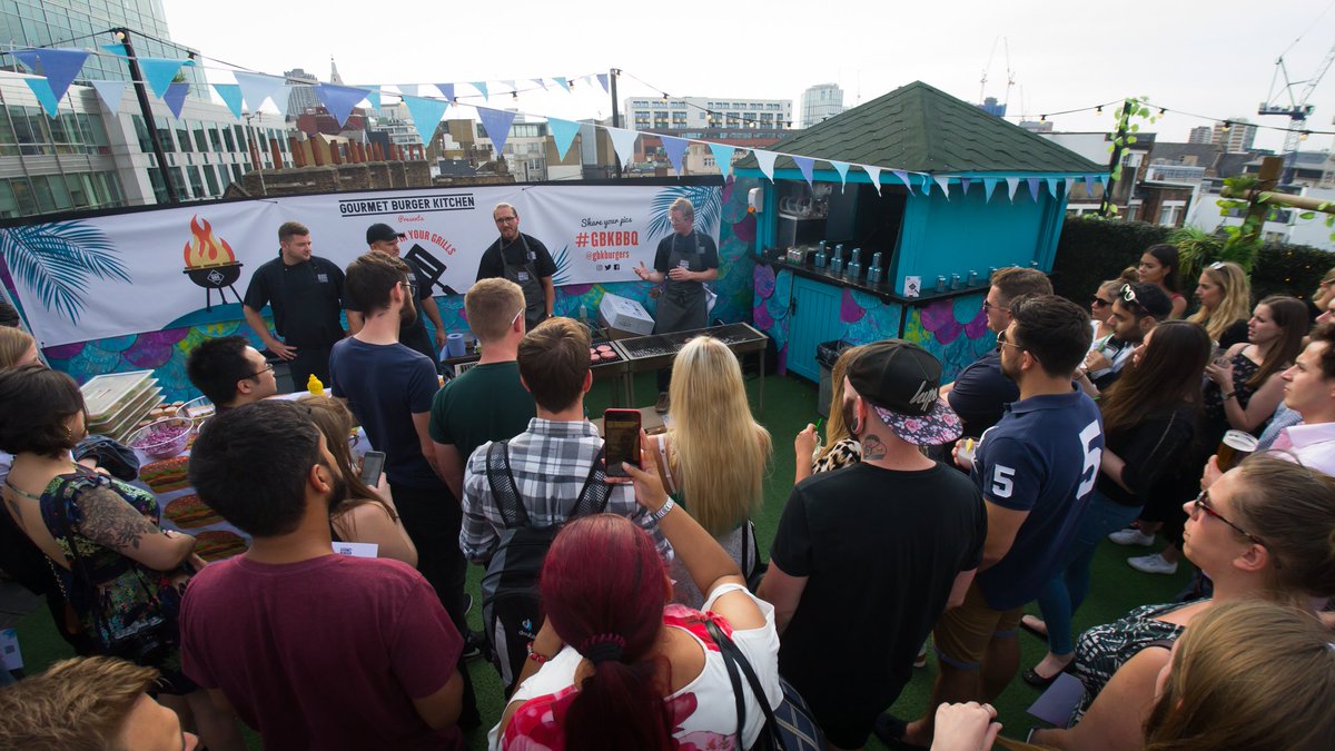 Food blogging madness on the rooftop of <a href="/_QueenOfHoxton_/">Queen of Hoxton</a> with @gbkburgers and <a href="/burgerlist/">The Burger List</a> for the #gbkbbq.  Meaty burgers 🍔 and cocktails!