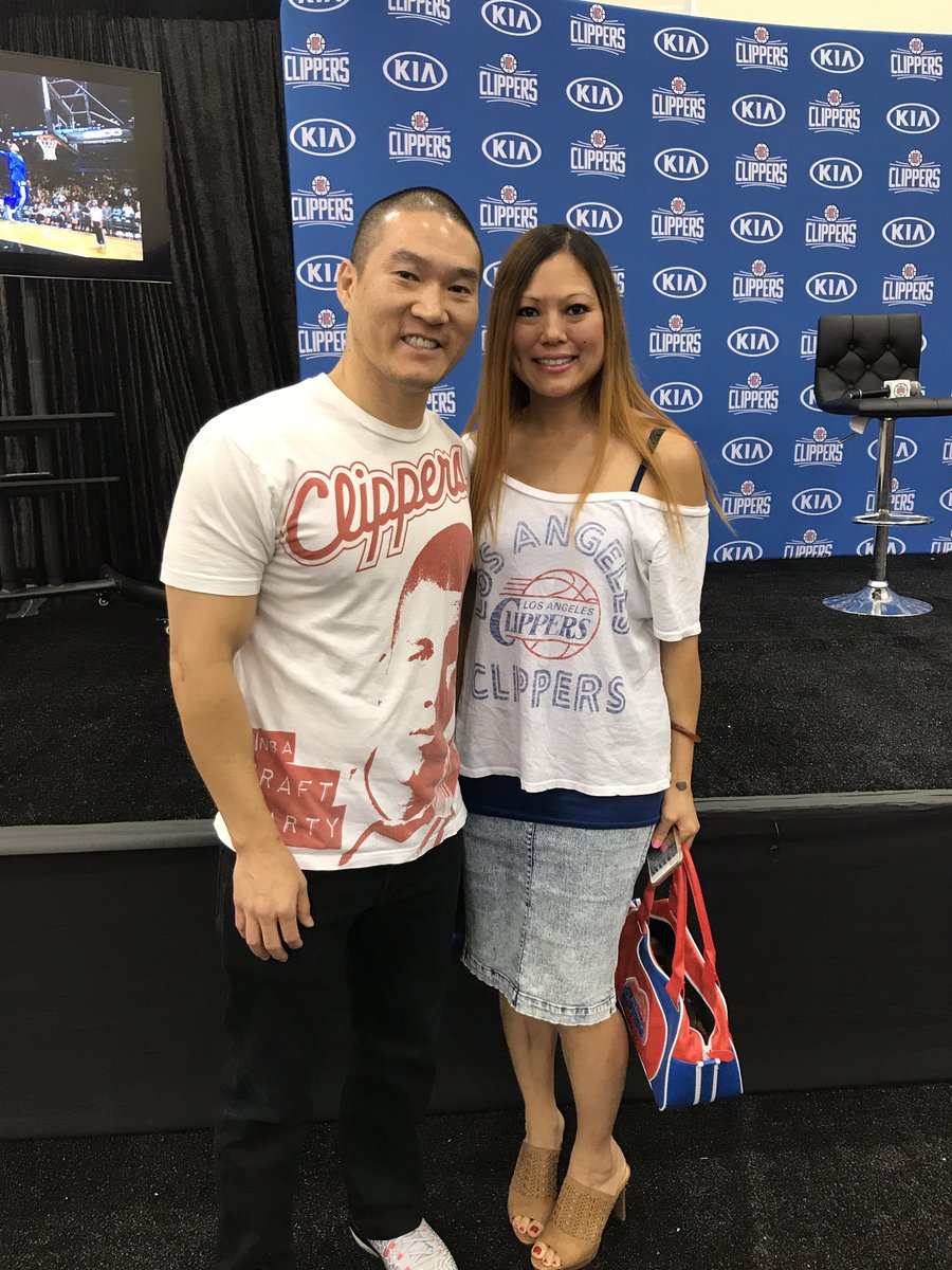 RikDaddy's tweet photo. With @clipsgirl earlier at the @LAClippers presser for @blakegriffin32 &amp; I rocked his draft night shirt. #welcomebackblake @1ClippersNation https://t.co/DepACwUsni