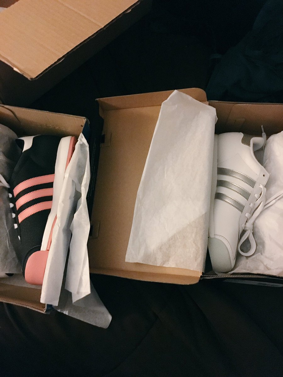 YepThatsCelle's tweet photo. #3ForTheStripes #TeamBabyFeet https://t.co/kiaJSh3gyL