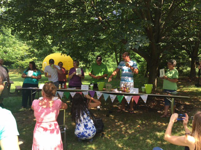 VizoFinancial's tweet photo. It's a hot day...perfect for our #HotDogEatingContest to benefit @CMNHospitals at @CMNHershey! https://t.co/Td2WBMXQh1