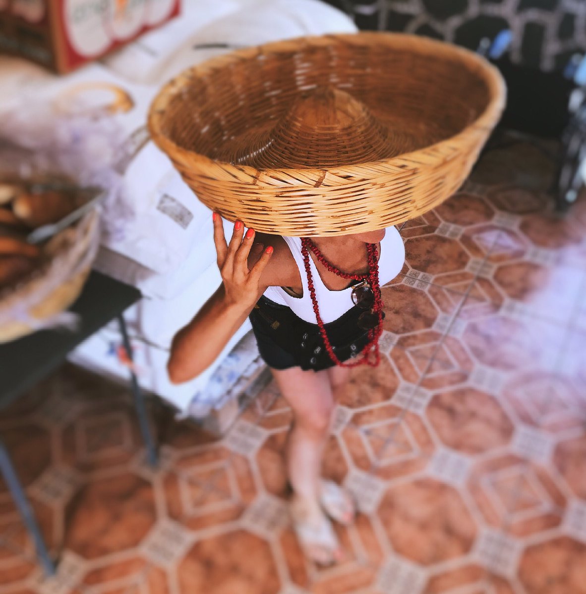 ROSYARANGO's tweet photo. @marieclaireae @FITUR_MORELOS @parquesacuamor @LuluTurismoMx @isopixel @jazminfajardo @unatalmafer @hectorghs @Futboniero El paaaaaaaaaaaaan Jajajaja Tradición , sabor , magia y mucha diversión acá en #Tepoztlán ni lo pienses #RefrescaTuDia #fotos https://t.co/GGwMckJhIZ