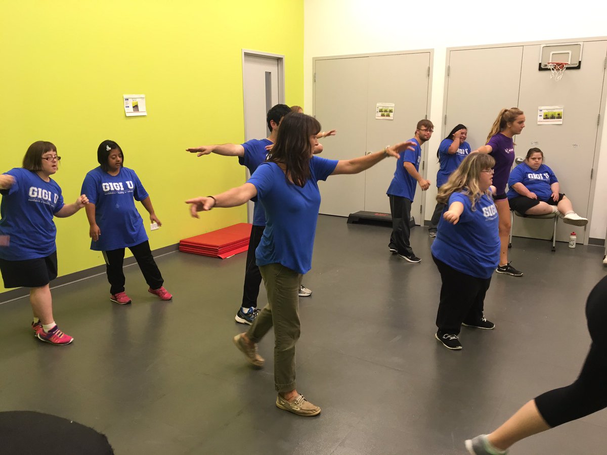 GiGis_Playhouse's tweet photo. Being and staying healthy is easy when it's fun at our GiGi U dance classes! #MovesForDayz #DanceAHolics #Fitness #motivation #GenerationG https://t.co/XeJ54dUXoi