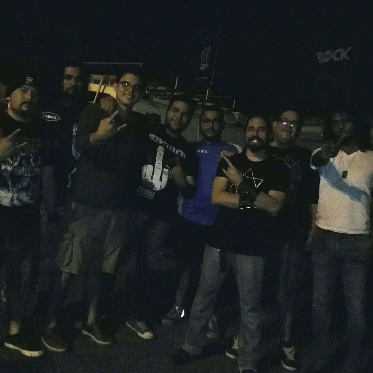 sentencianic's tweet photo. #maleficia #Sentencia #metalnativo lml https://t.co/1isXXADygF