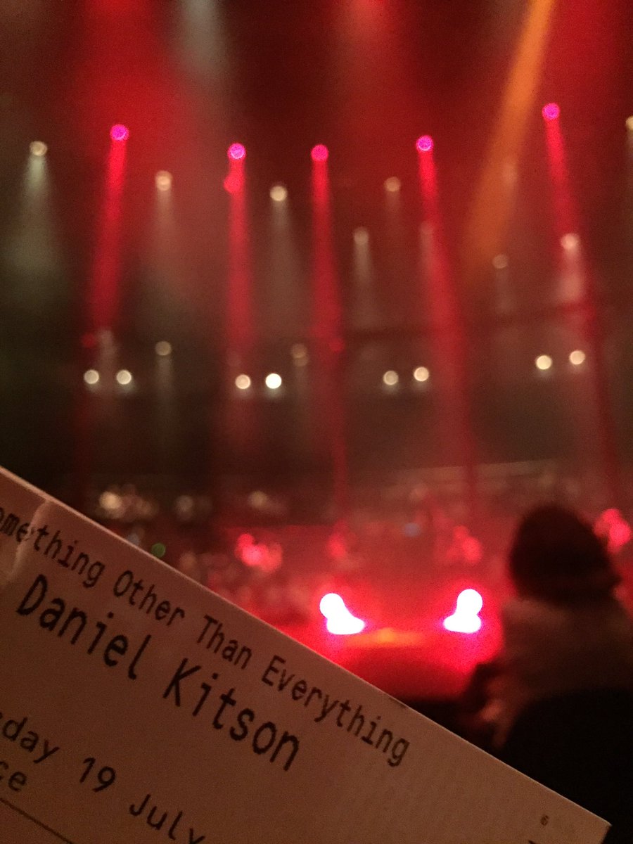 GregHaiste's tweet photo. #DanielKitson. The man is good with words and that. About to start. Check him oot. https://t.co/3P4jDTx2g8