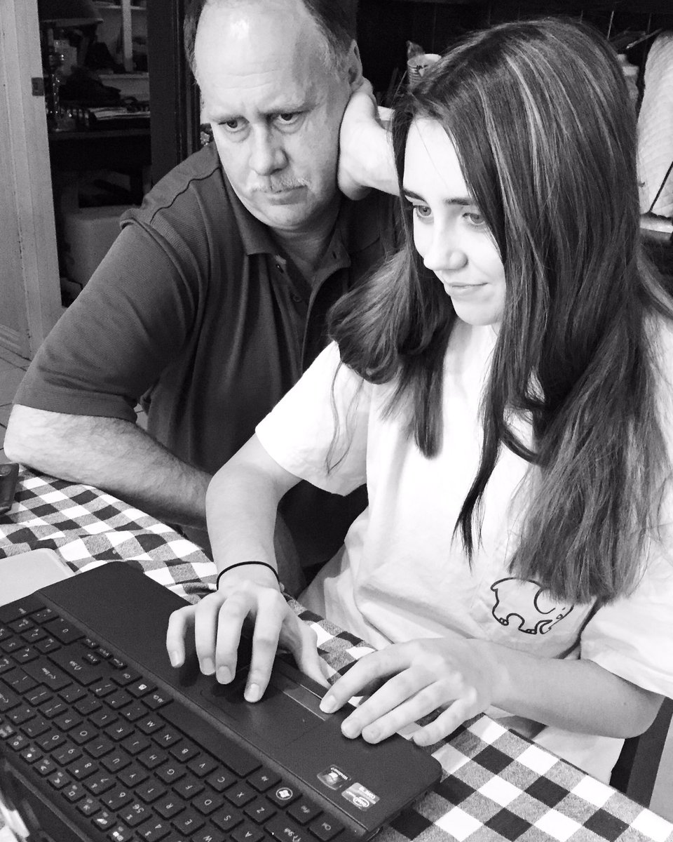 QueenMomNB's tweet photo. Class of '84 looking on as future class of '22 submits her application! Gig'em! #TAMU22 #thirdgeneration https://t.co/voM0rBc9jG