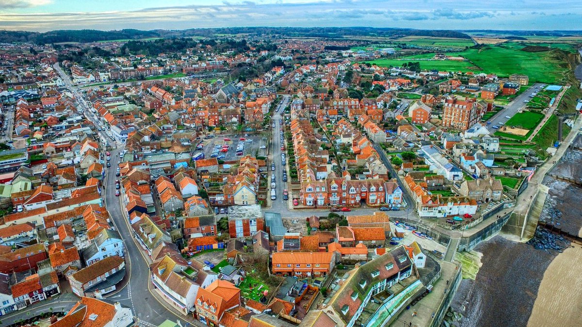 prevolutiondl's tweet photo. Unique birds eye view of Sheringham #NorfolkHour #Norfolkcoast #aerialphotography https://t.co/DajYquEDPC