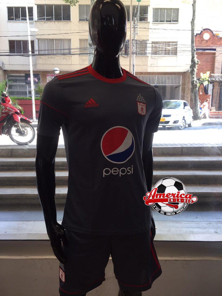 Americaenlared's tweet photo. La nueva camiseta de @AmericadeCali ya está disponible en la tienda del estadio 😎 https://t.co/UvN4VWQhHN