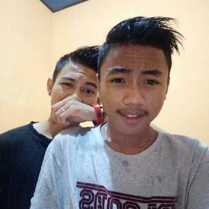 OMG! Kamu harus melihat ini. #BIGOLIVE > kada kawa vuring.  
bigo.tv/sid/2115940602…