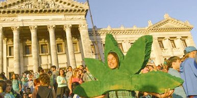 Socialistas90's tweet photo. "No es humo" Declaración del Ejecutivo Nacional de @socialistas90 #CENPS
https://t.co/2EilNy27Sc https://t.co/IqKPkgfbQB