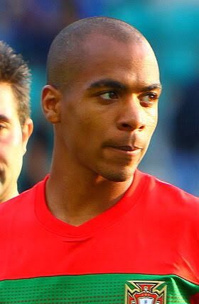 Spurs_sm's tweet photo. Meio Campista João Mario, será apresentado hoje a tarde, o jogador já estava na Inglaterra
#BemvindoJoaoMario https://t.co/a6ea3JLWo0