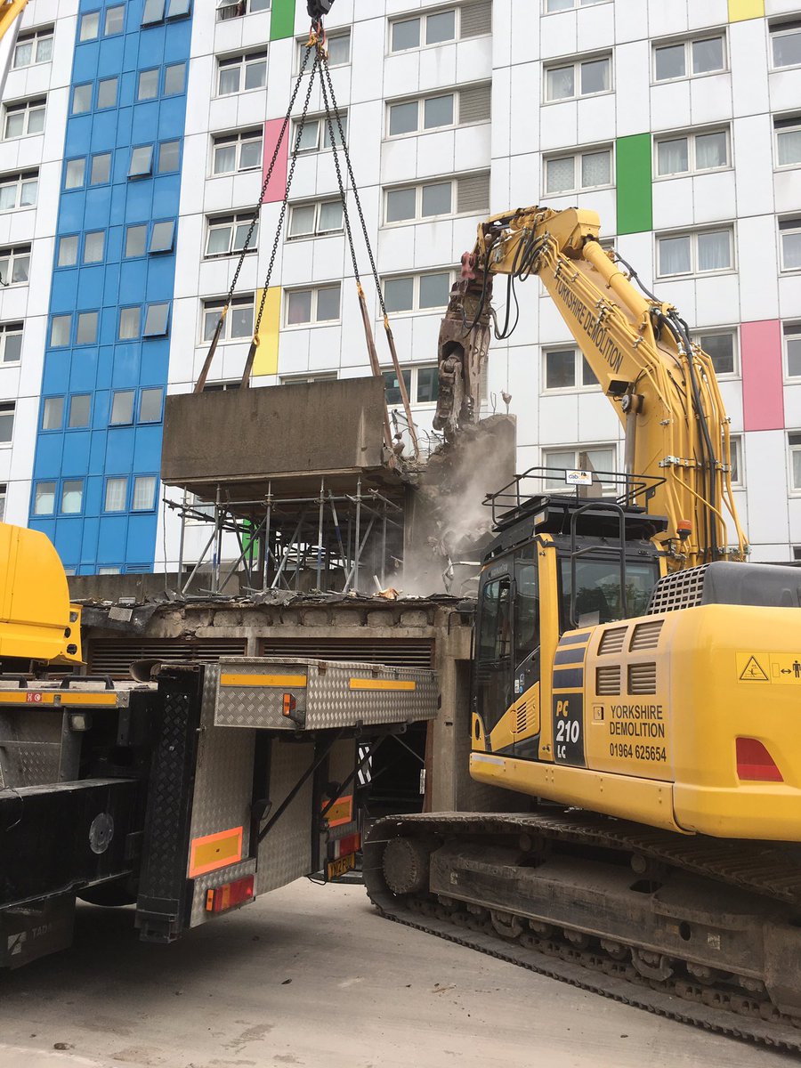 YDemolition's tweet photo. First link bridge deck safely lifted and removed at Great Thornton Street flats, Hull. Been a long day. #demolition https://t.co/lYikaSwE0i