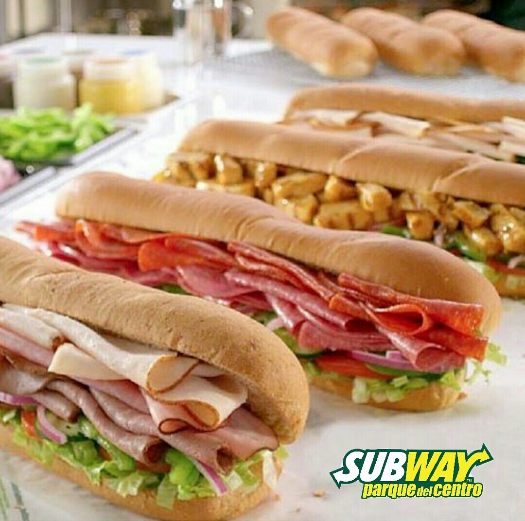 subwaycentropoz's tweet photo. Ya sabes que vas a comer? Que tal un #Carneyqueso o #Polloteriyaki, también puede ser de #Atun. Ven a @subwaycentropoz https://t.co/t49Ftiuk2S