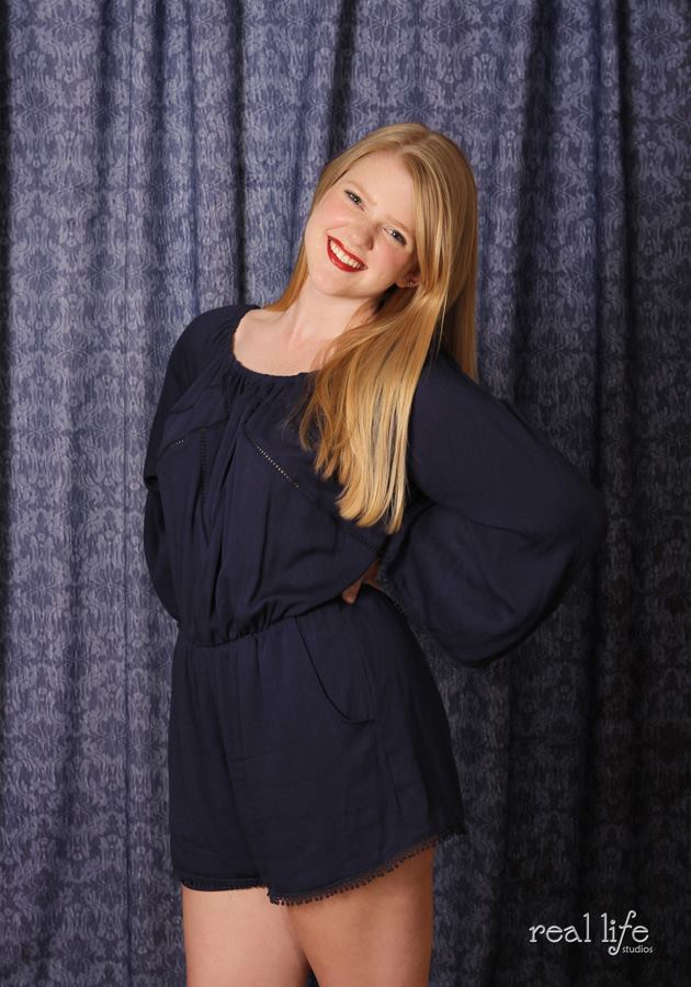 RealLifeStudios's tweet photo. Amazing GRACE! Her senior portrait session was spotlights and smiles! So much fun.
#freshfununscripted #classof2018 #SGHS https://t.co/77UMAlUIMe
