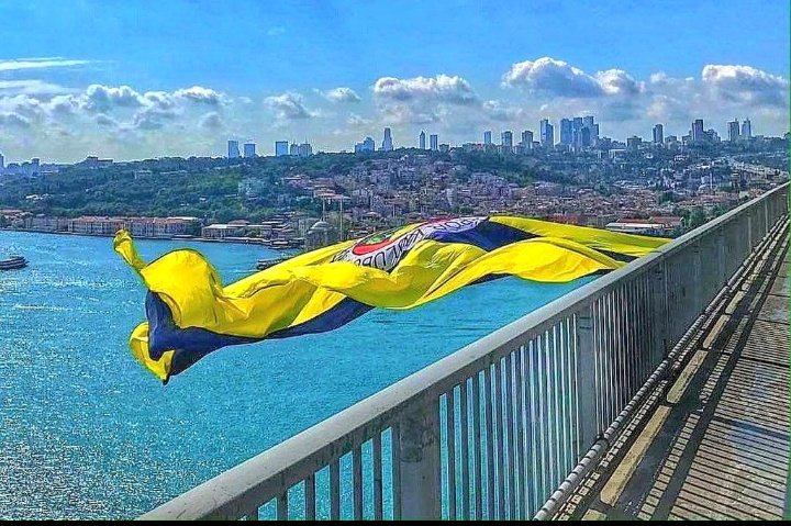 1907ATAfener's tweet photo. Aşkın Saati 19:07💙💛😍 https://t.co/vp0Q0wSFHh