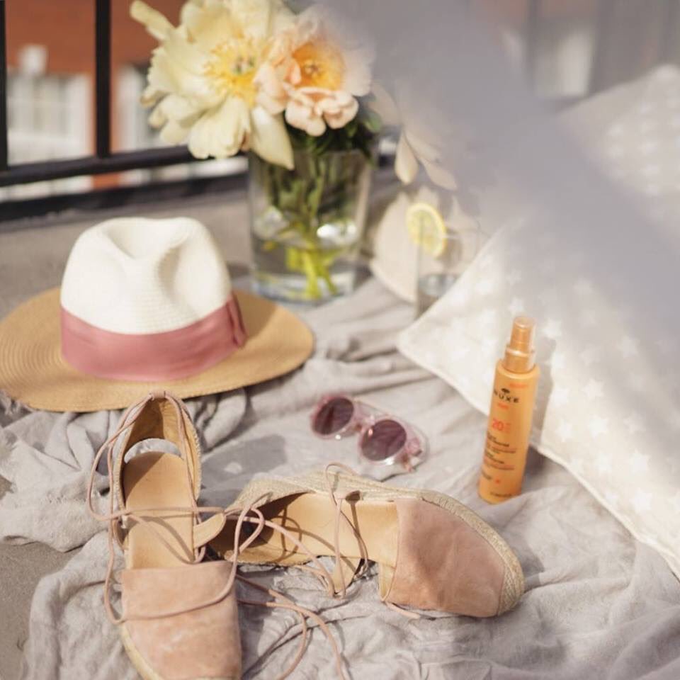 Oblic_Store's tweet photo. Les essentiels du jour☀️ ...#UNISA #ESPADRILLES #SOLDES https://t.co/Ut2fMwnLHY